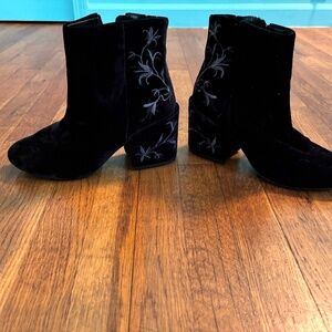 Kenneth Cole Black Velvet Embroidered Ankle Boots